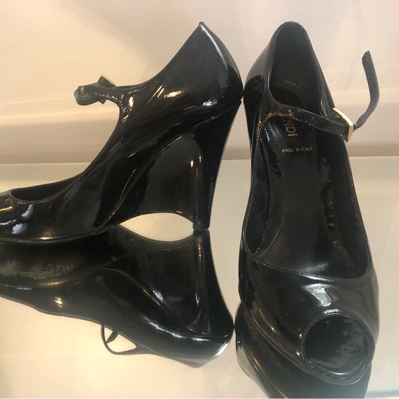 Authentic FENDI wedges - Picture 2 of 5